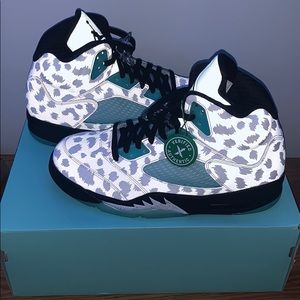 Jordan 5 island green SIZE 9 reflective